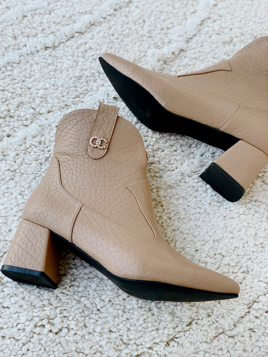 Smooth leather boots