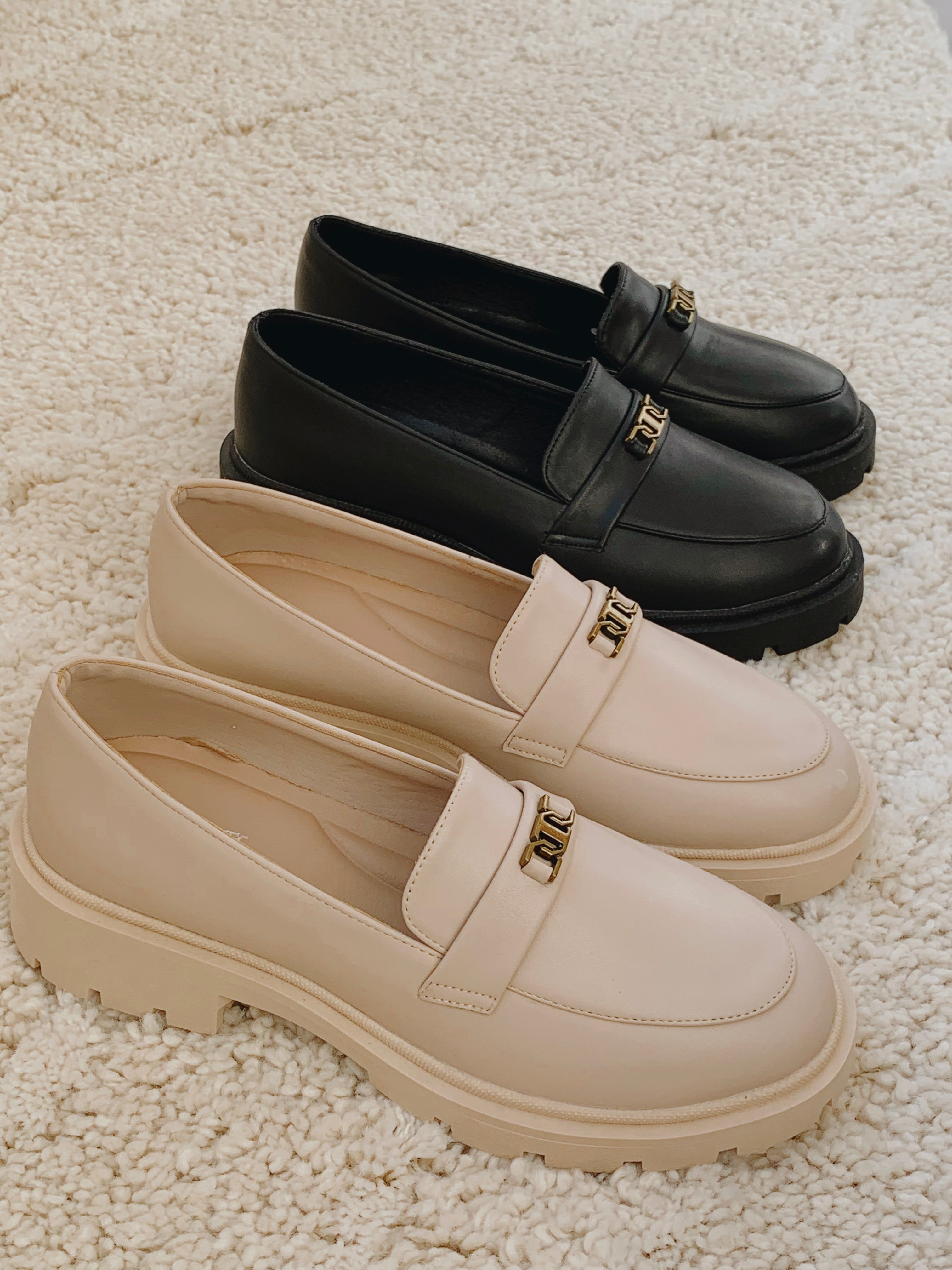 BASIC LOAFERS