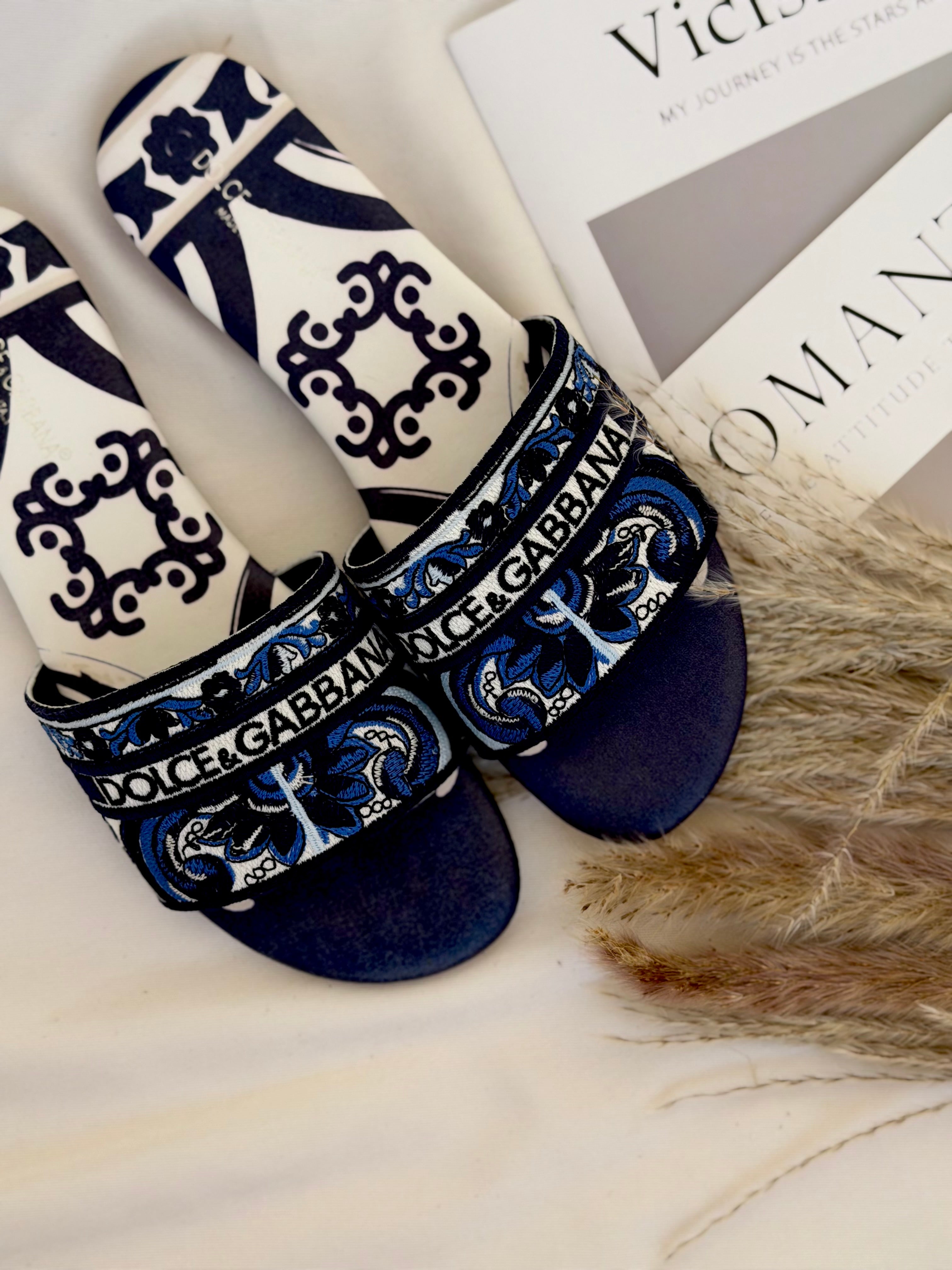 D&G Slipper