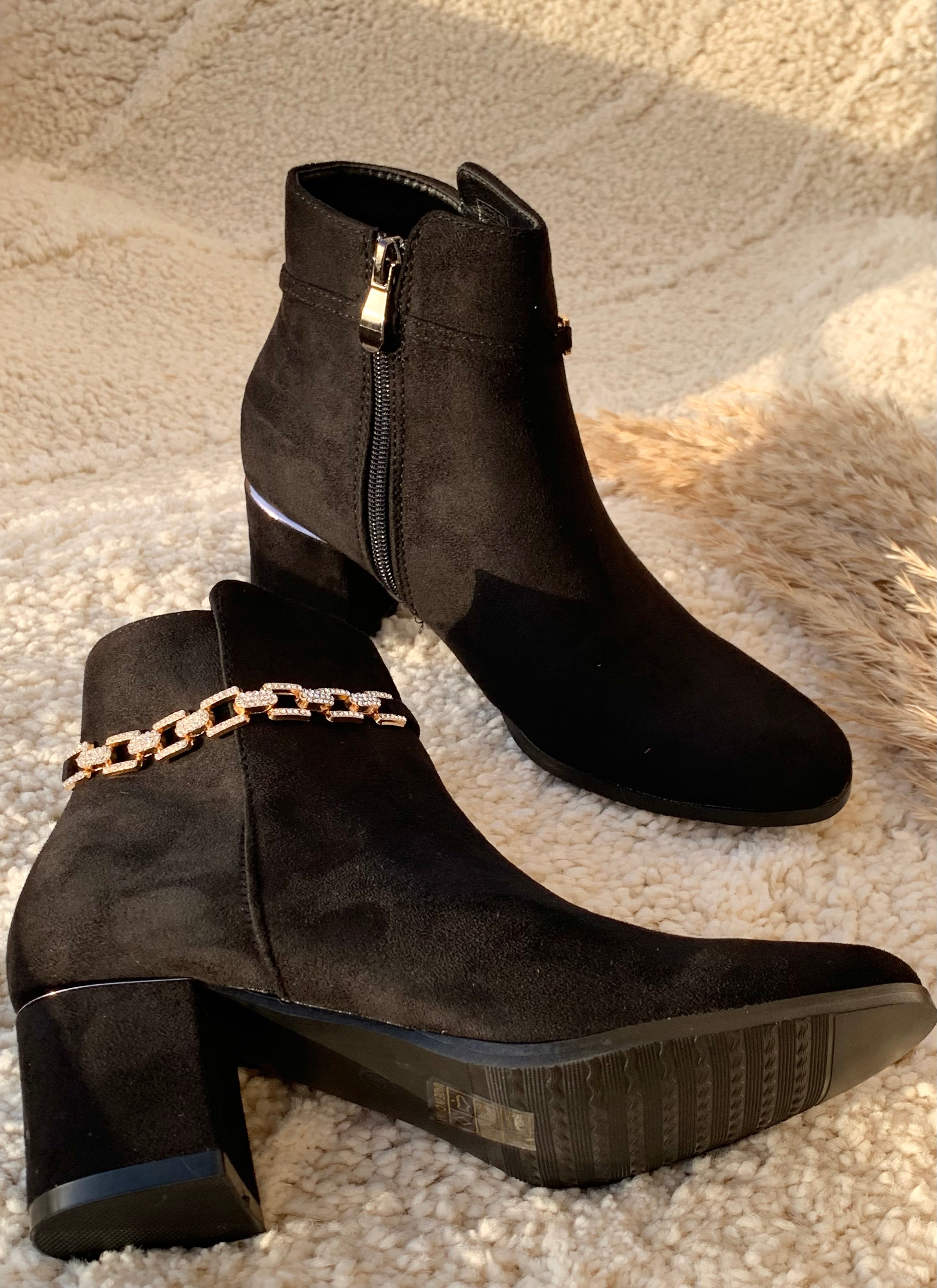 Black velvet with chain boots