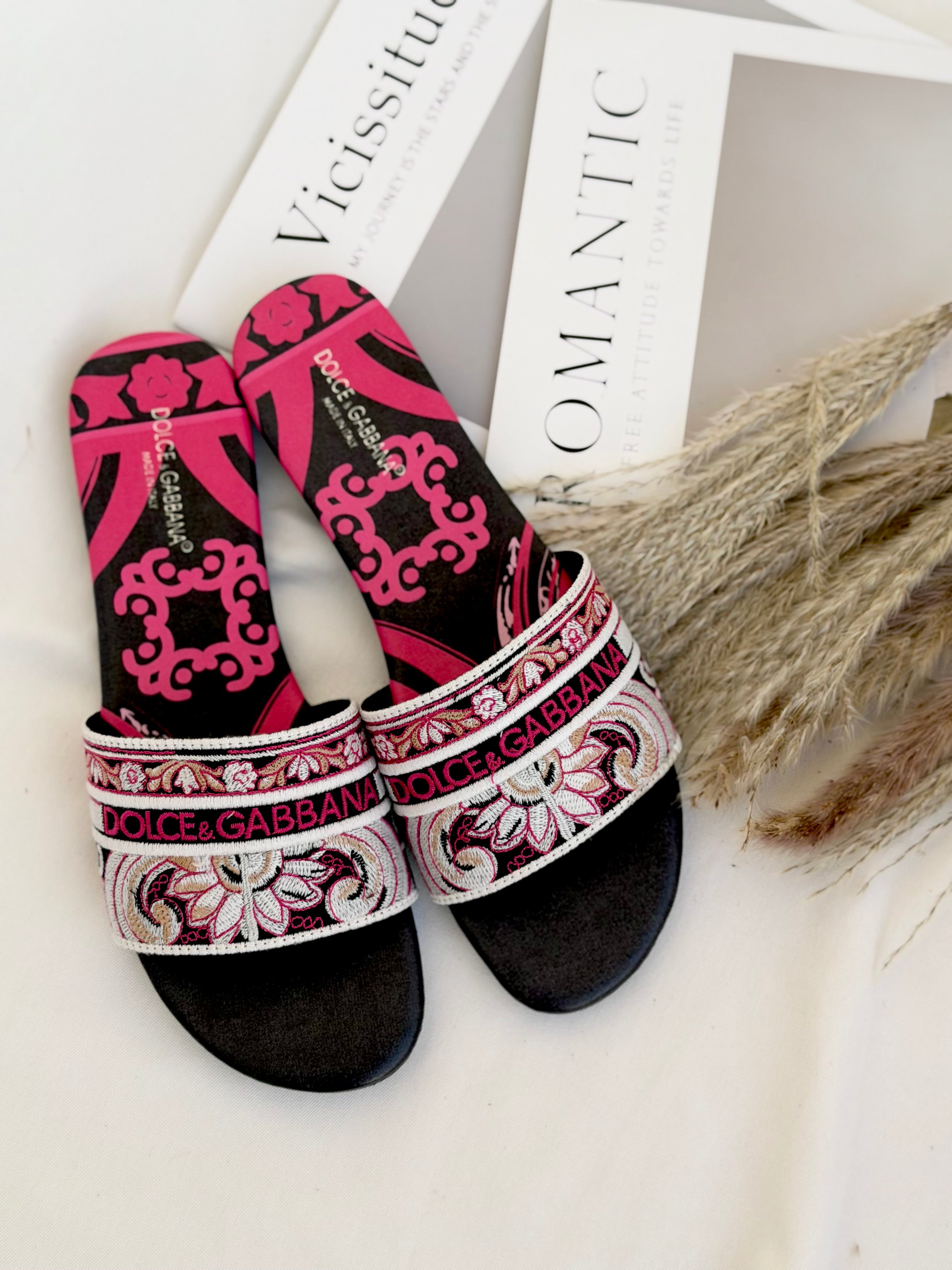 D&G Slipper