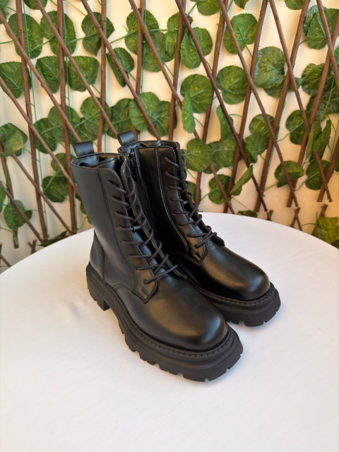 Black Safety Boots